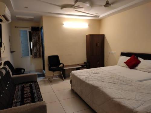 Oyo Flagship 80855 Hotel R Grand Vijayawāda Exteriör bild